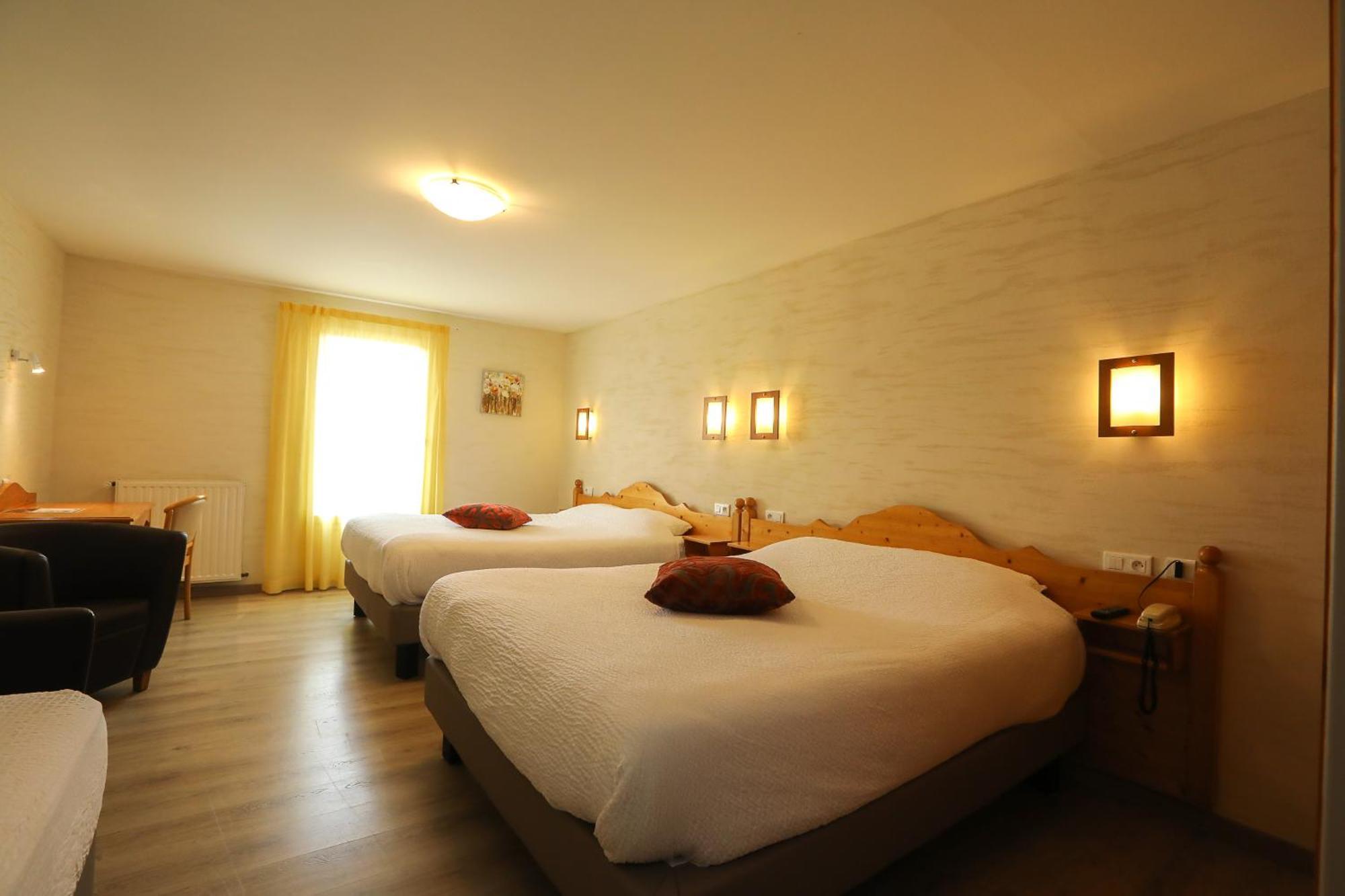 Logis Hotel Spa Restaurant Le Provence Lanarce المظهر الخارجي الصورة