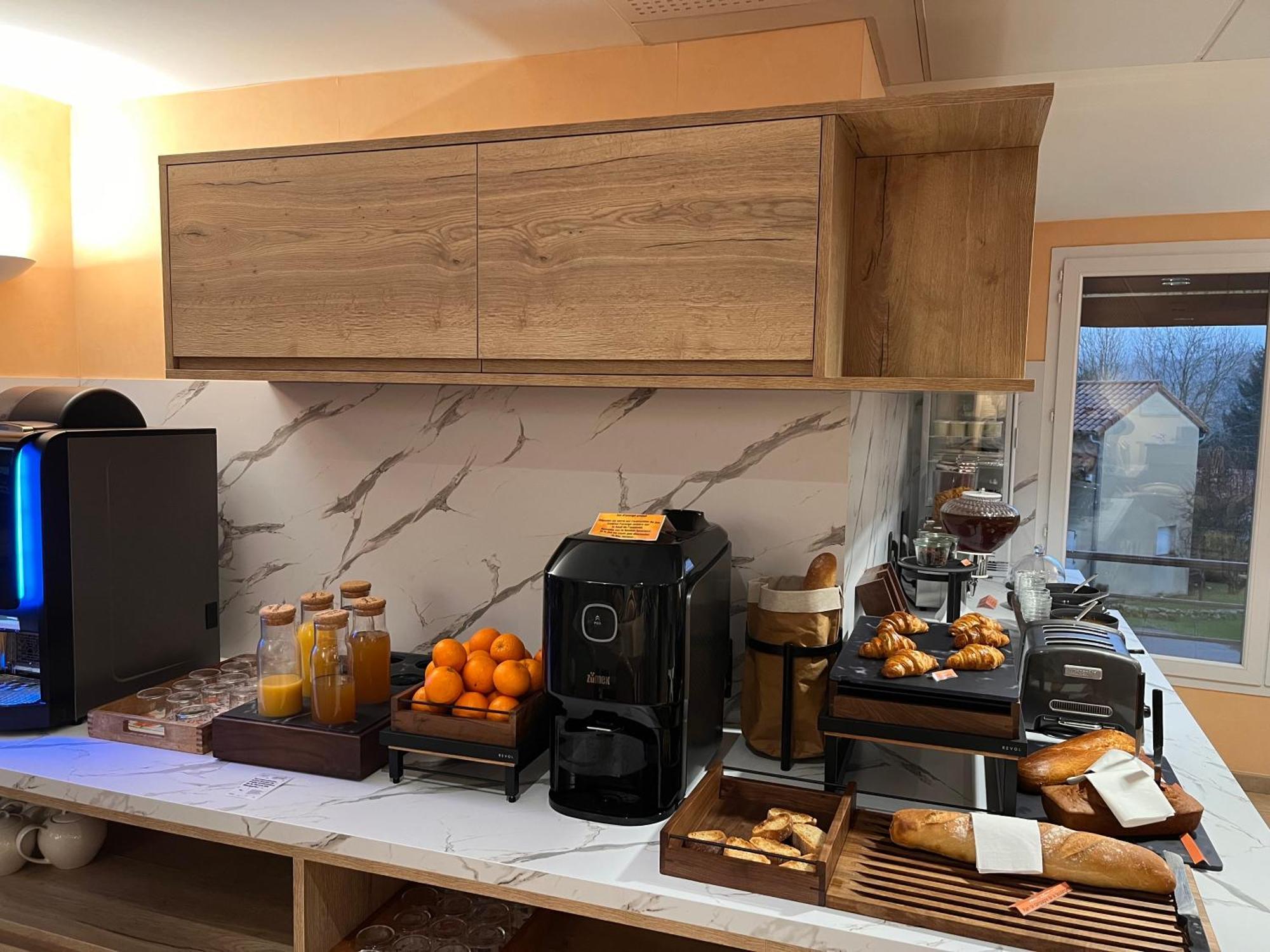 Logis Hotel Spa Restaurant Le Provence Lanarce المظهر الخارجي الصورة